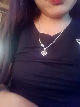 Snapshot of Abi-ni chatting on April 2026 01:00:01 AM Abi-ni online show from April 2026 01:00:01 AM