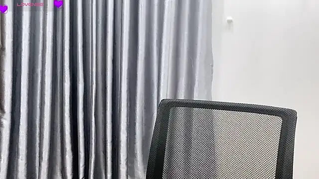 Snapshot of Ryo-Jisoo chatting on April 2026 01:50:01 AM Ryo-Jisoo online show from April 2026 01:50:01 AM