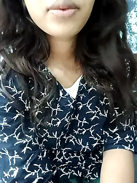 Candyy crushh online show from April 2026 08:08:01 AM