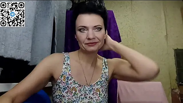 HotMamaQueen234 online show from March 2026 09:18:01 PM