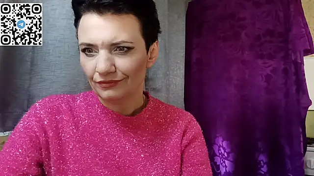 HotMamaQueen234 online show from April 2026 02:02:02 PM