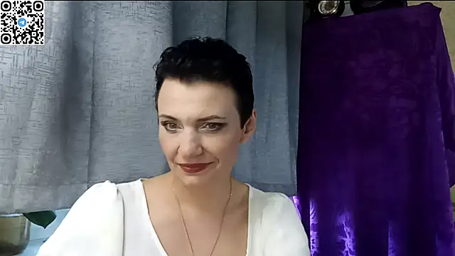 Snapshot of HotMamaQueen234 chatting on April 2026 01:10:02 PM HotMamaQueen234 online show from April 2026 01:10:02 PM