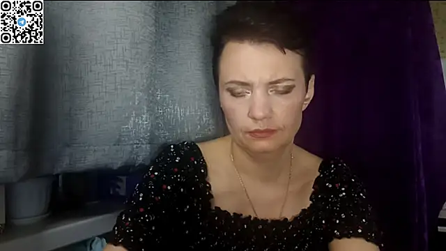 Snapshot of HotMamaQueen234 chatting on May 2026 08:07:02 PM HotMamaQueen234 online show from May 2026 08:07:02 PM