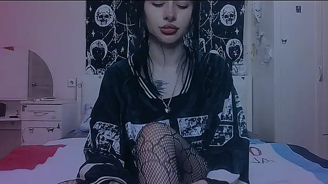 AllisonDeetz online show from April 2026 07:51:02 PM