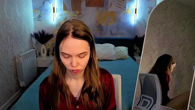 Snapshot of Sofa_Vleifo chatting on April 2026 01:05:02 AM Sofa Vleifo online show from April 2026 01:05:02 AM