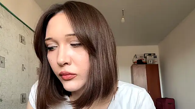 Snapshot of kiravings chatting on March 2026 08:30:02 AM kiravings online show from March 2026 08:30:02 AM