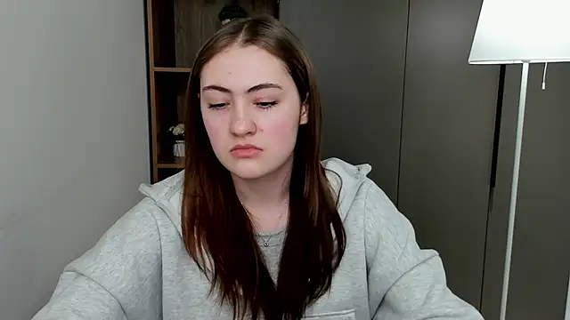 Snapshot of AllenGlas chatting on March 2026 11:02:01 AM AllenGlas online show from March 2026 11:02:01 AM