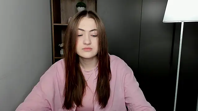 Snapshot of AllenGlas chatting on March 2026 03:20:01 AM AllenGlas online show from March 2026 03:20:01 AM