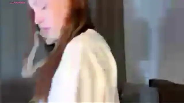 Snapshot of SparkSkarlet chatting on April 2026 04:57:02 PM SparkSkarlet online show from April 2026 04:57:02 PM