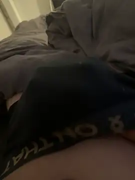 Leonks10 online show from April 2026 11:37:02 PM