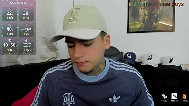 Snapshot of sweetlatinoboy chatting on April 2026 10:09:02 AM sweetlatinoboy online show from April 2026 10:09:02 AM