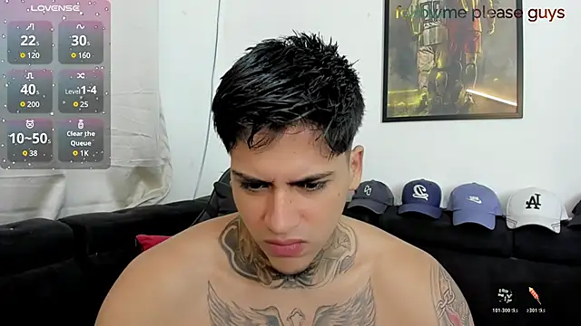 sweetlatinoboy online show from May 2026 11:48:02 AM