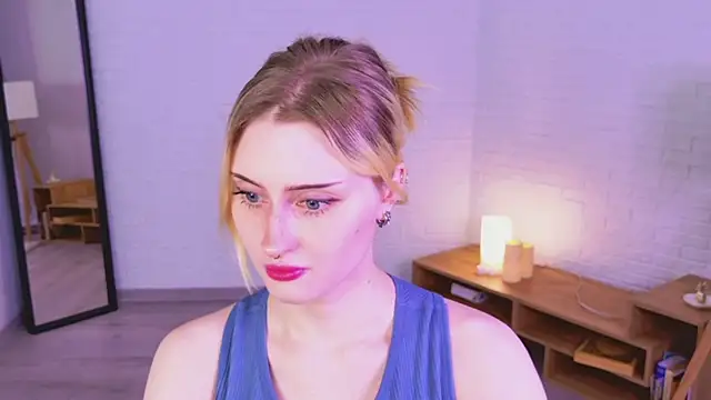 Snapshot of oh__lily chatting on April 2026 02:00:02 PM oh lily online show from April 2026 02:00:02 PM