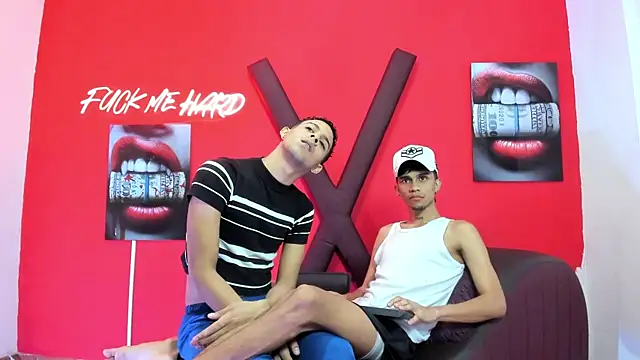 Snapshot of SEXY_BIG_COCK chatting on April 2026 01:29:02 PM SEXY BIG COCK online show from April 2026 01:29:02 PM