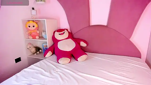 Snapshot of Keita_Moon chatting on March 2026 11:43:02 AM Keita Moon online show from March 2026 11:43:02 AM