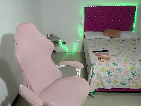 Snapshot of Pinkg_Fox10 chatting on March 2026 11:55:02 AM Pinkg Fox10 online show from March 2026 11:55:02 AM