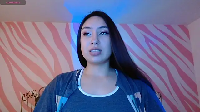 Snapshot of Scarlet_queen4 chatting on March 2026 01:11:02 PM Scarlet queen4 online show from March 2026 01:11:02 PM