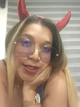 Snapshot of Melisa_14 chatting on April 2026 01:32:01 AM Melisa 14 online show from April 2026 01:32:01 AM