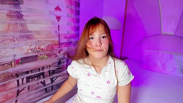 Snapshot of little_doll18_ chatting on July 2026 08:58:01 PM little doll18 online show from July 2026 08:58:01 PM