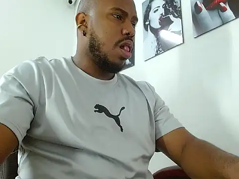 Snapshot of Alessandro_Hamed chatting on March 2026 01:17:01 PM Alessandro Hamed online show from March 2026 01:17:01 PM