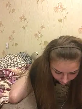 AriaHop online show from April 2026 06:49:02 PM