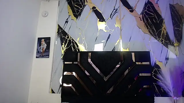 sophiesmithcs online show from March 2026 07:14:02 PM