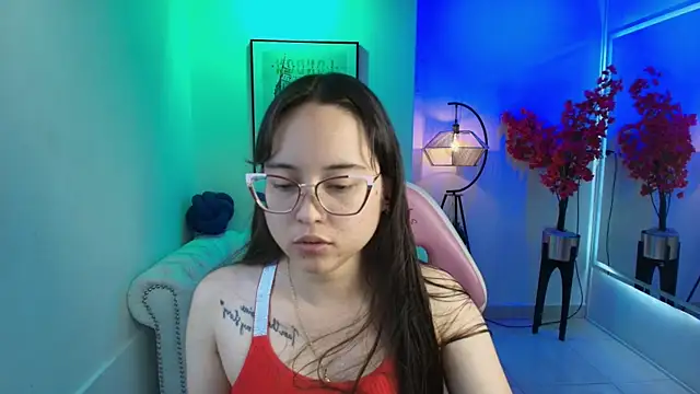 Snapshot of Shady_bug chatting on May 2026 08:16:01 PM Shady bug online show from May 2026 08:16:01 PM
