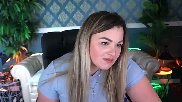Snapshot of AlissyaGrayy chatting on April 2026 05:30:01 PM AlissyaGrayy online show from April 2026 05:30:01 PM