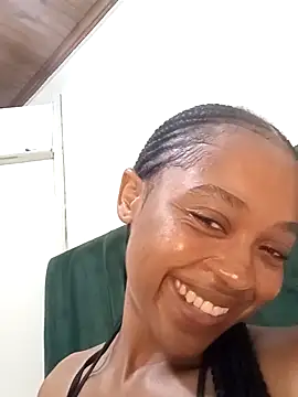 Snapshot of GoodinbedAfrican4 chatting on April 2026 06:05:02 PM GoodinbedAfrican4 online show from April 2026 06:05:02 PM