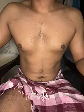 Snapshot of hotty_top chatting on April 2026 06:58:02 PM hotty top online show from April 2026 06:58:02 PM