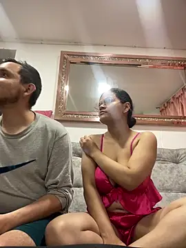 leoylia online show from April 2026 07:17:02 AM