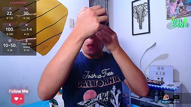 Max Parkerr online show from April 2026 01:22:01 PM