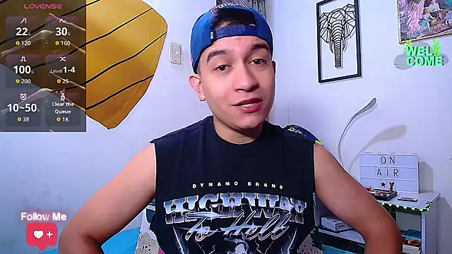 Max Parkerr online show from April 2026 02:11:02 PM