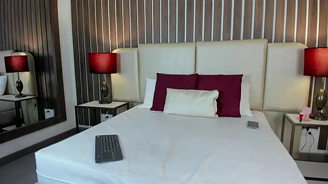 paulette bustamante online show from March 2026 07:13:02 PM