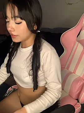 Snapshot of MayyBonita chatting on April 2026 06:12:02 PM MayyBonita online show from April 2026 06:12:02 PM