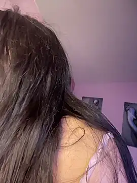 Snapshot of MayyBonita chatting on May 2026 06:09:01 PM MayyBonita online show from May 2026 06:09:01 PM