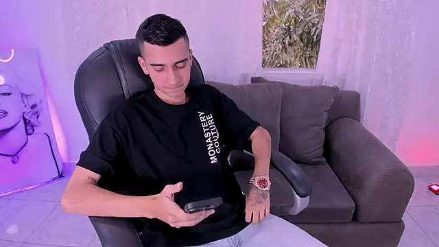 Snapshot of Ethann_Boy chatting on March 2026 09:10:01 PM Ethann Boy online show from March 2026 09:10:01 PM