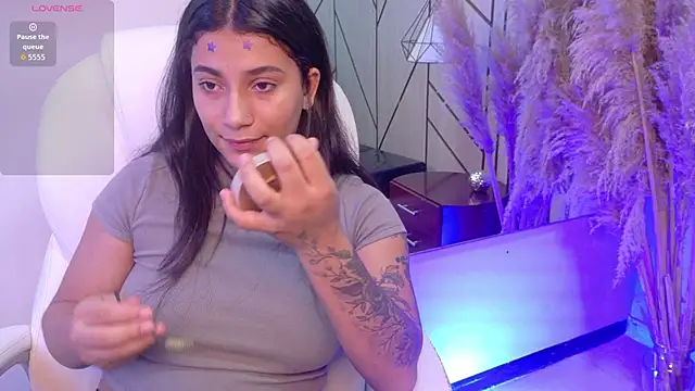 Snapshot of Pablo_ludovica chatting on April 2026 03:45:01 AM Pablo ludovica online show from April 2026 03:45:01 AM