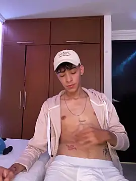 Milo Gunnar online show from March 2026 07:48:01 PM