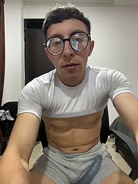 LeonBlazze online show from March 2026 01:44:01 AM