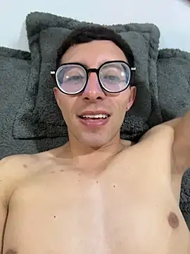 LeonBlazze online show from April 2026 03:29:02 AM