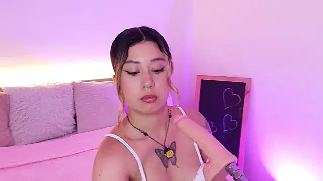 Snapshot of Amber_Palmer chatting on March 2026 08:09:01 PM Amber Palmer online show from March 2026 08:09:01 PM