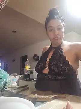 Snapshot of Scarlettt_Kiss chatting on April 2026 03:18:01 AM Scarlettt Kiss online show from April 2026 03:18:01 AM