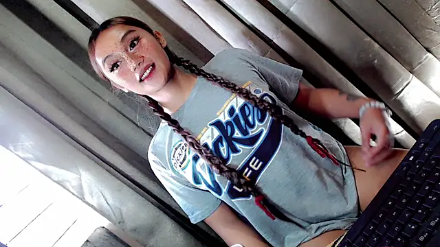 Jessicasfantasy online show from March 2026 11:42:02 PM