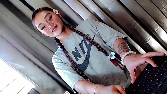 Jessicasfantasy online show from March 2026 04:57:01 AM