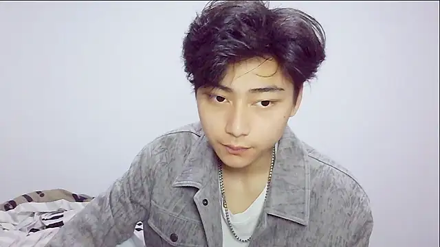 XX-XIUXIU online show from April 2026 01:00:02 PM