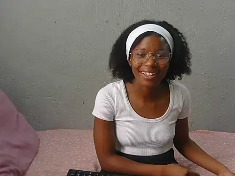 Snapshot of LittleVirginAngel chatting on March 2026 12:05:02 PM LittleVirginAngel online show from March 2026 12:05:02 PM