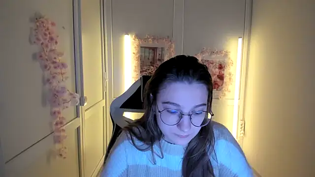 Snapshot of Mia_kristal chatting on May 2026 09:25:01 AM Mia kristal online show from May 2026 09:25:01 AM