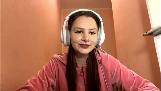 Snapshot of HelenaBargo chatting on March 2026 04:28:02 AM HelenaBargo online show from March 2026 04:28:02 AM