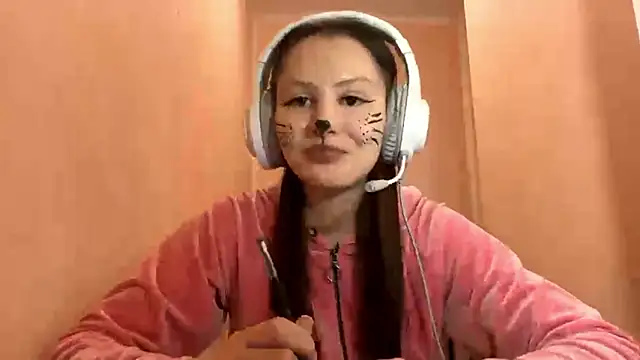 Snapshot of HelenaBargo chatting on March 2026 08:19:01 AM HelenaBargo online show from March 2026 08:19:01 AM